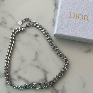 Dior silver choker with box